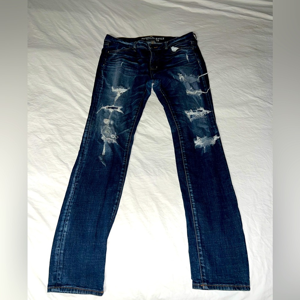 American Eagle Jeans Women’s 14 Super Stretch Dark Wash Faded Ripped